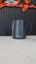 Load image into Gallery viewer, Caruela Pitcher
